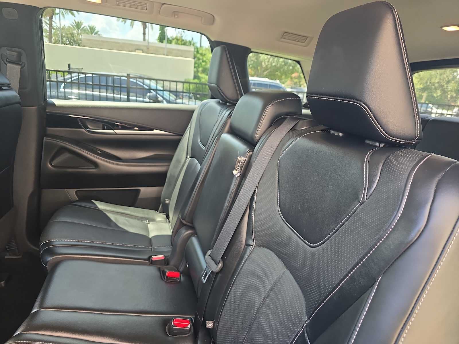2023 INFINITI QX60 PURE