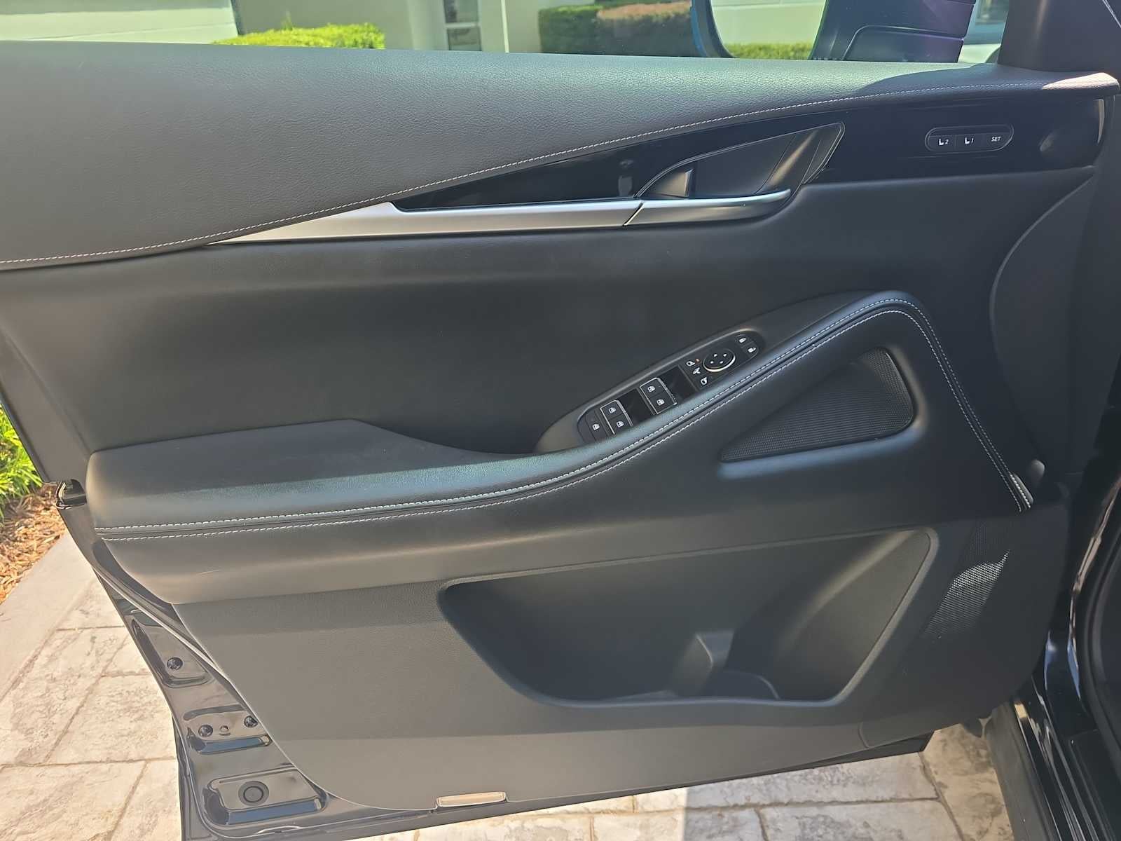 2023 INFINITI QX60 PURE