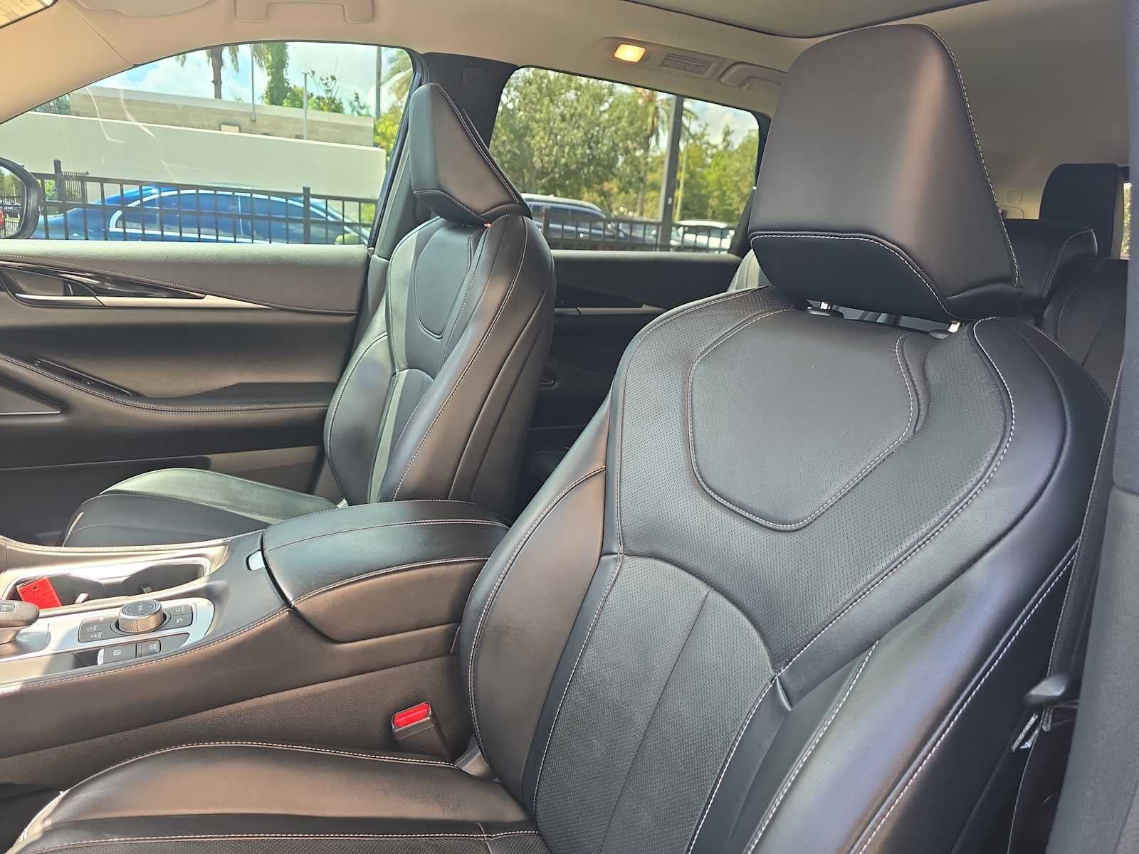 2023 INFINITI QX60 PURE
