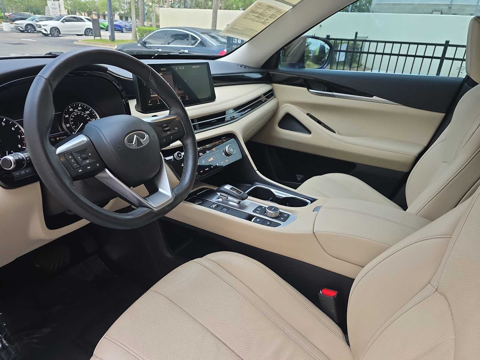 2023 INFINITI QX60 PURE