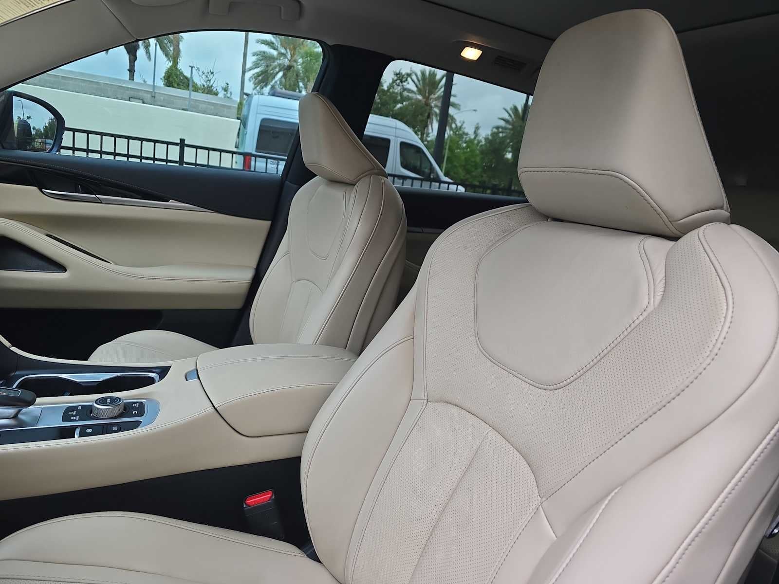 2023 INFINITI QX60 PURE