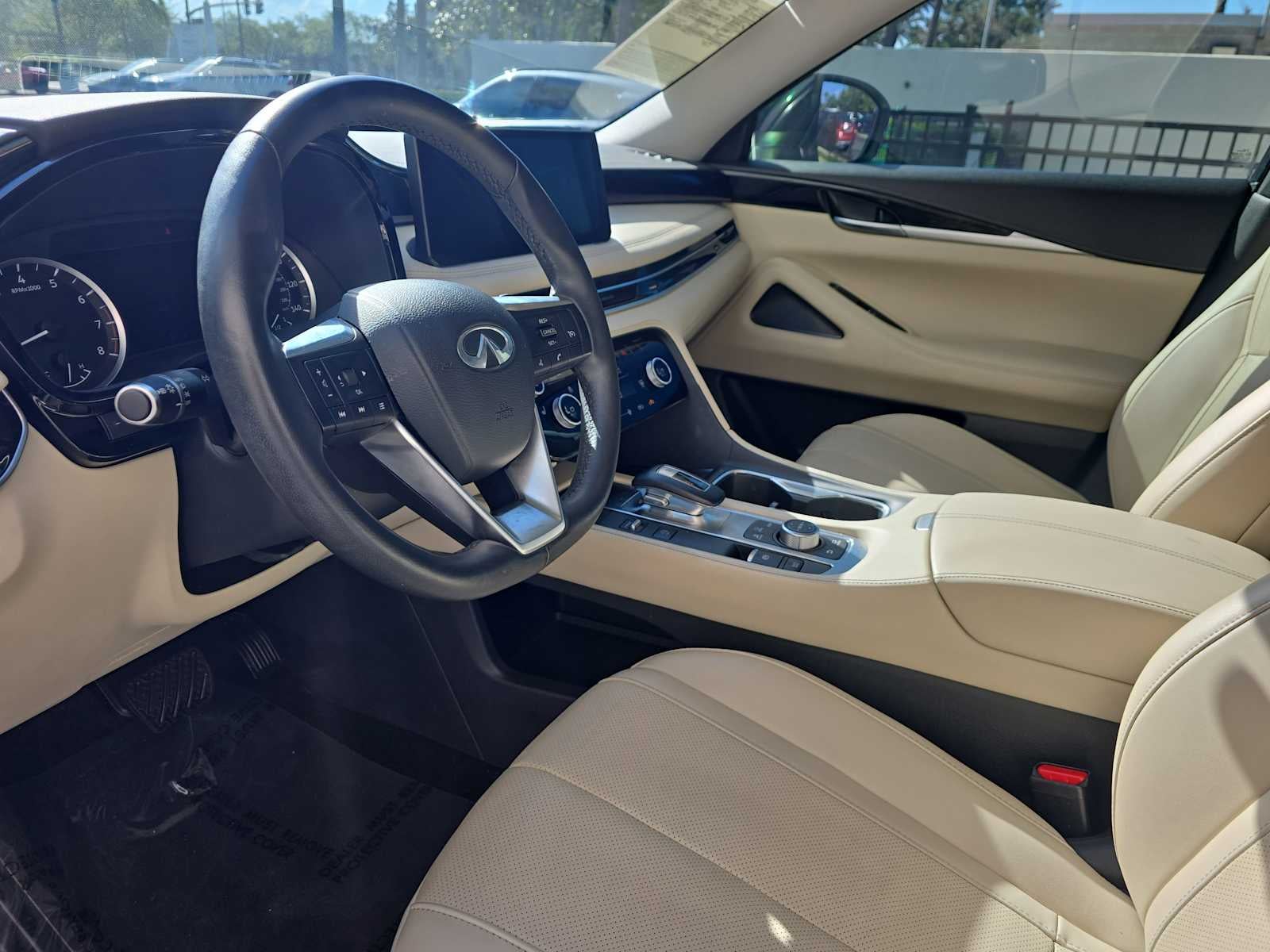2023 INFINITI QX60 PURE