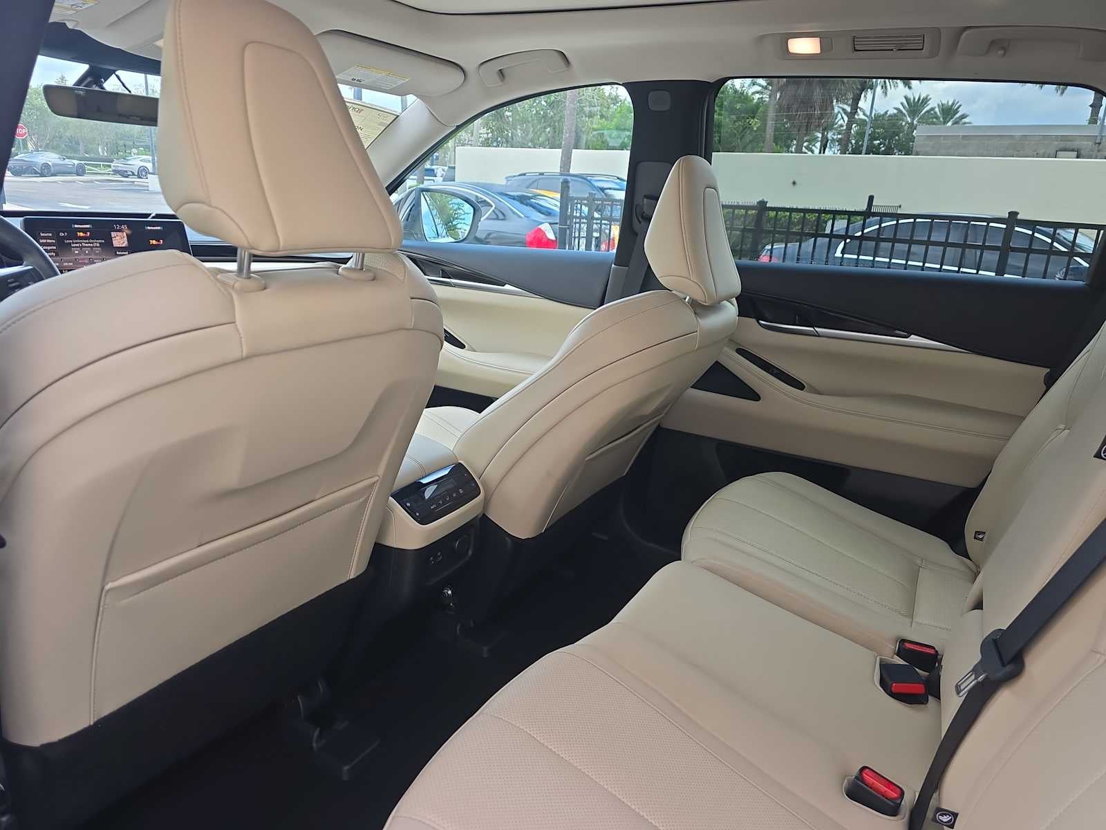 2024 INFINITI QX60 PURE