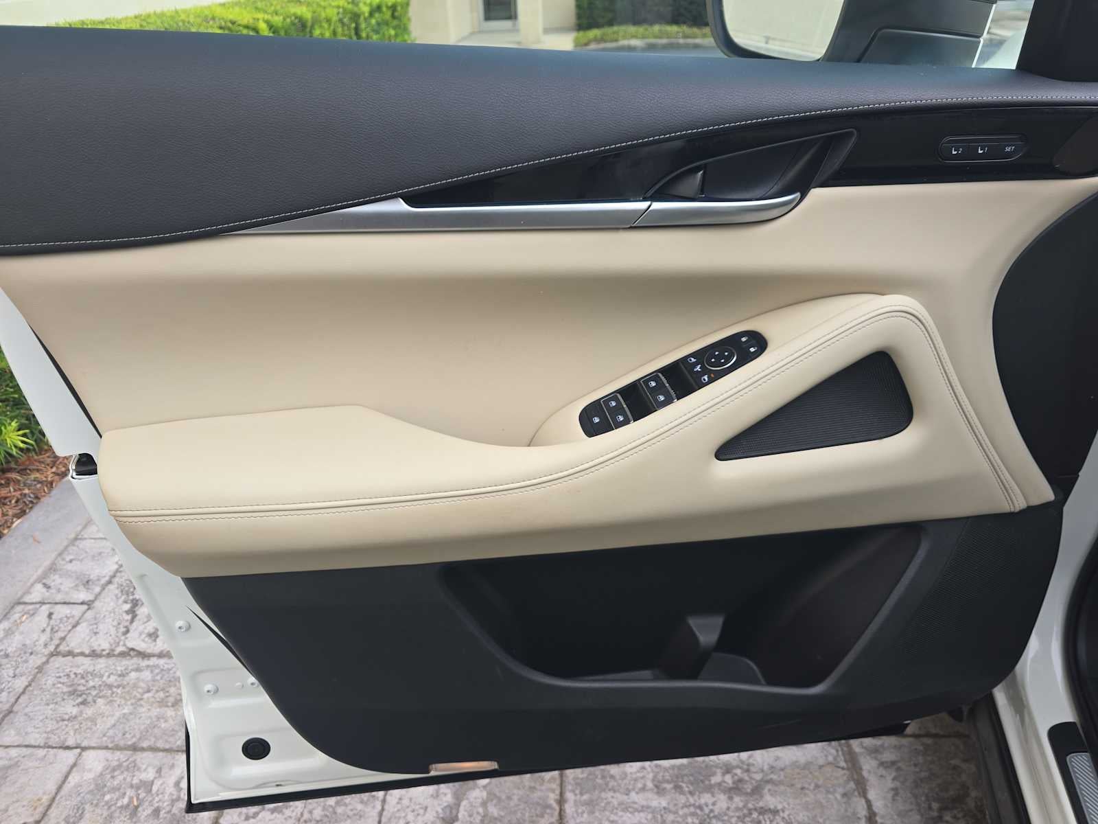 2024 INFINITI QX60 PURE