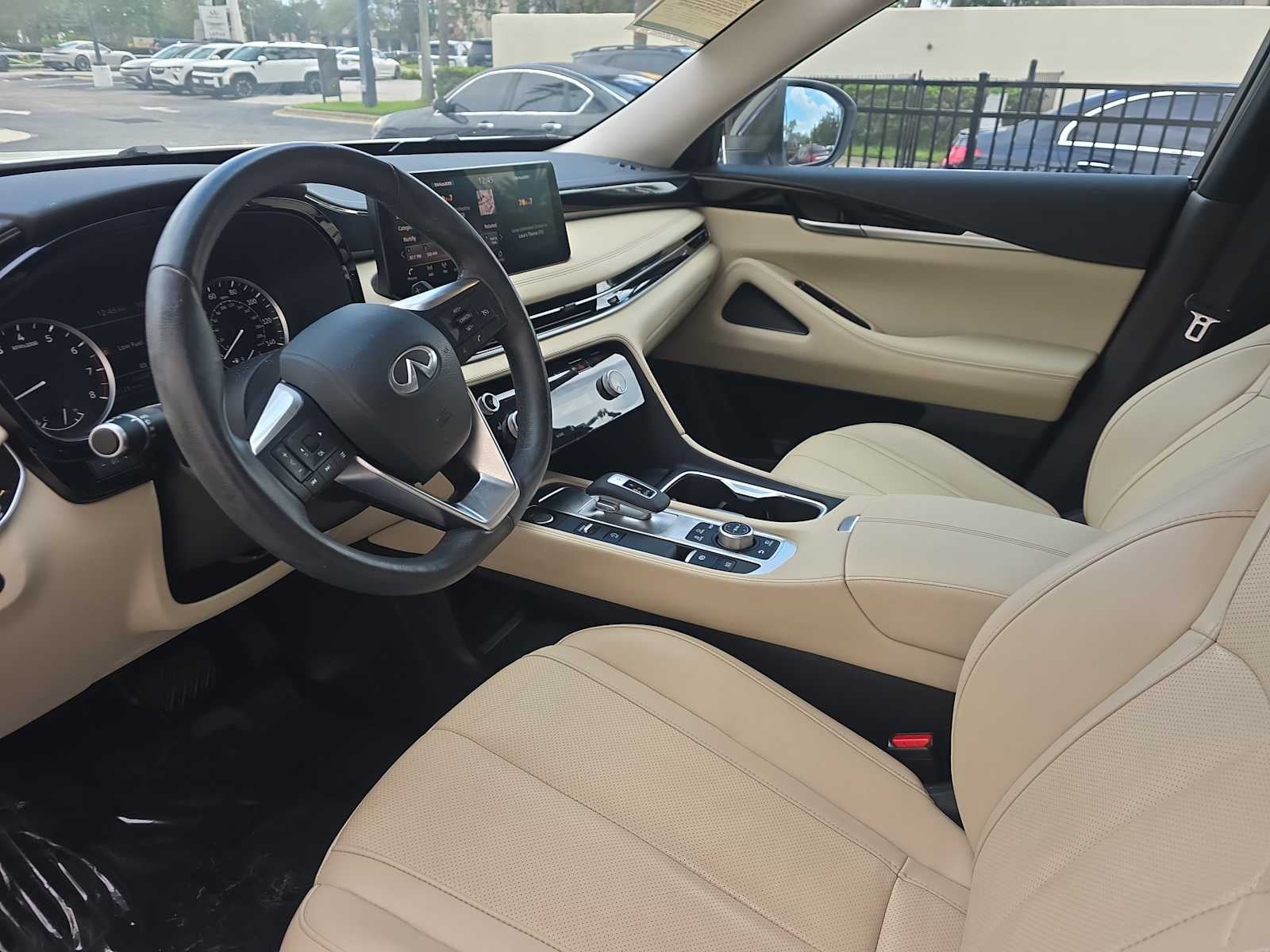 2024 INFINITI QX60 PURE