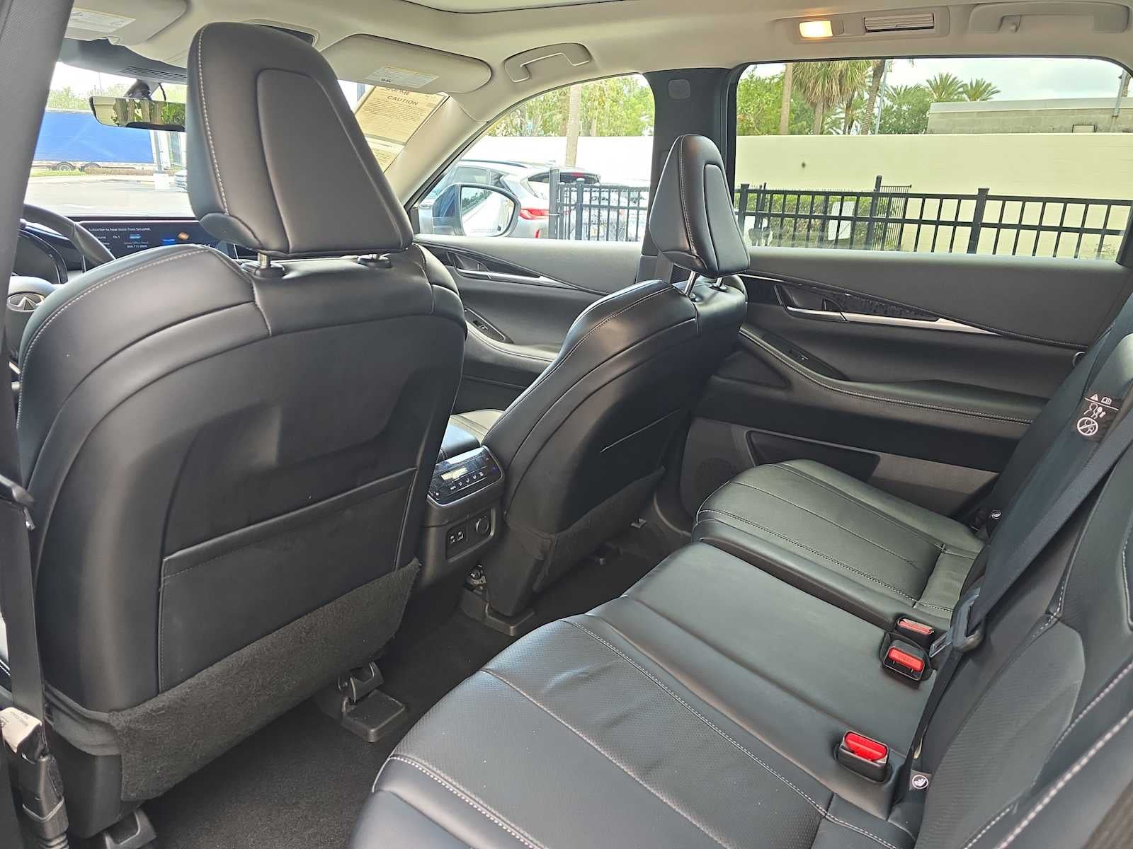 2023 INFINITI QX60 PURE