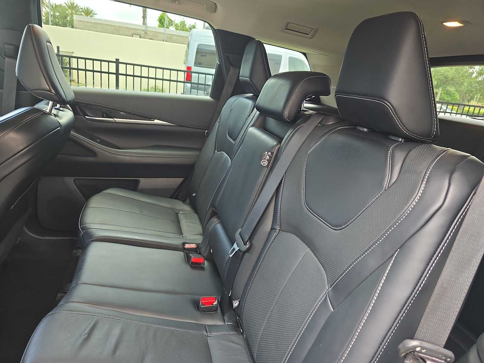 2023 INFINITI QX60 PURE