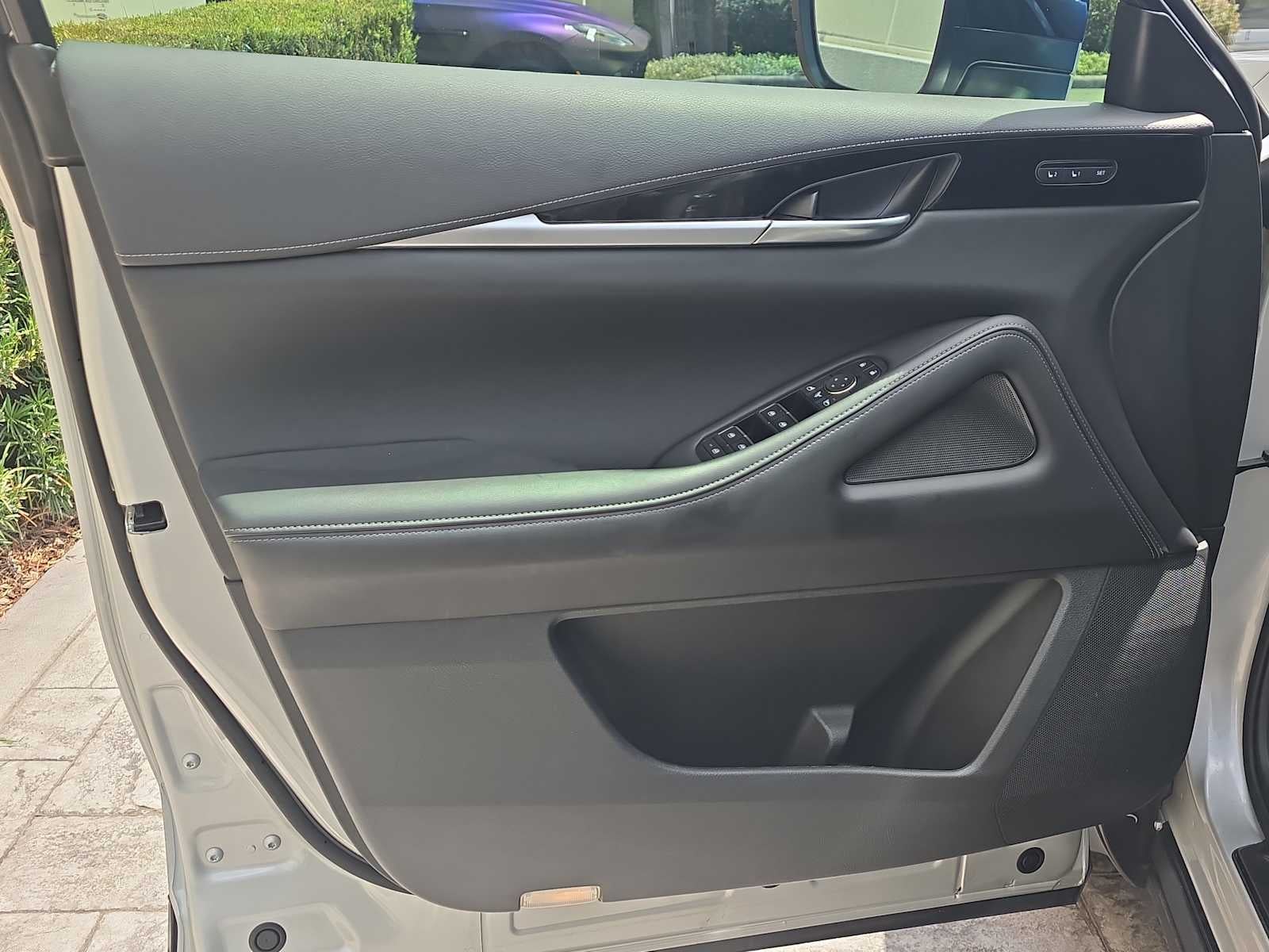 2023 INFINITI QX60 PURE