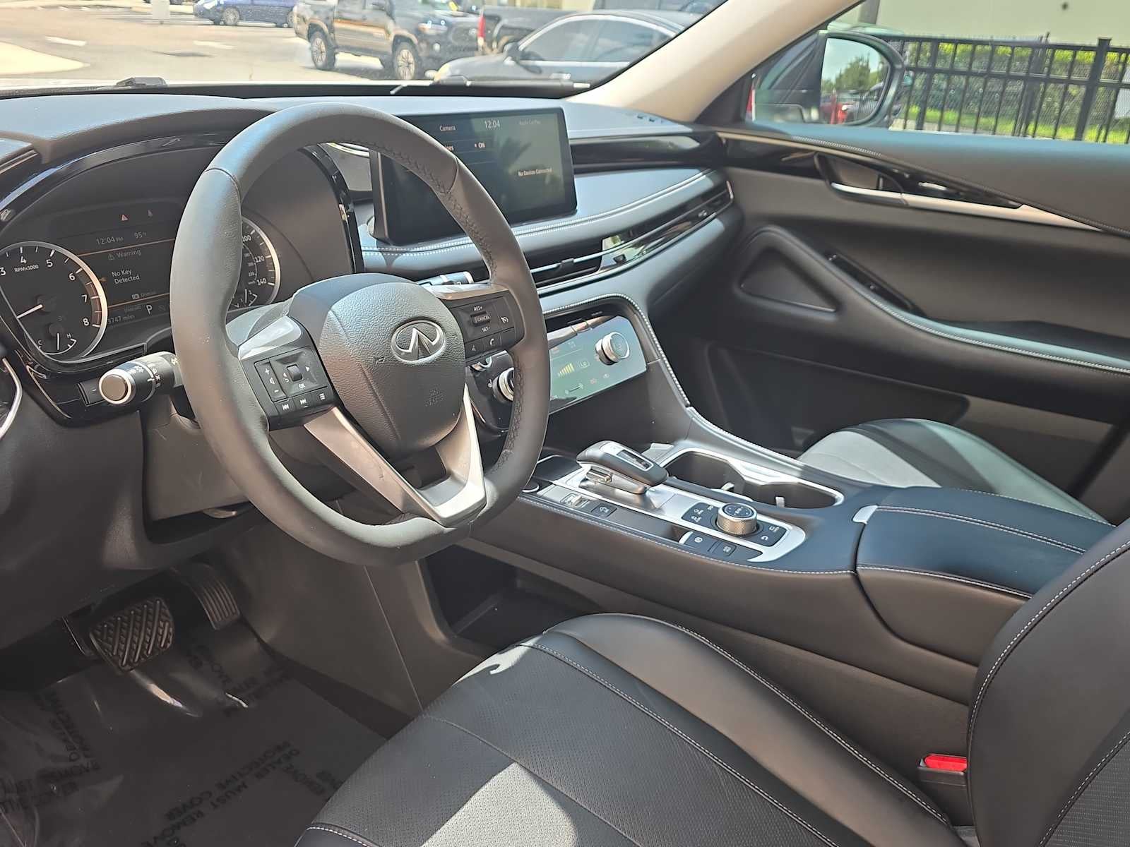 2023 INFINITI QX60 PURE