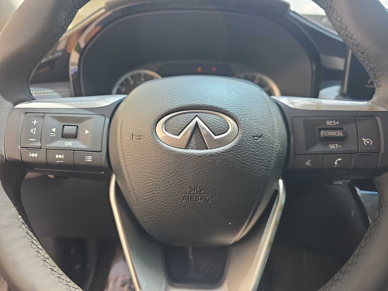 2023 INFINITI QX60 PURE
