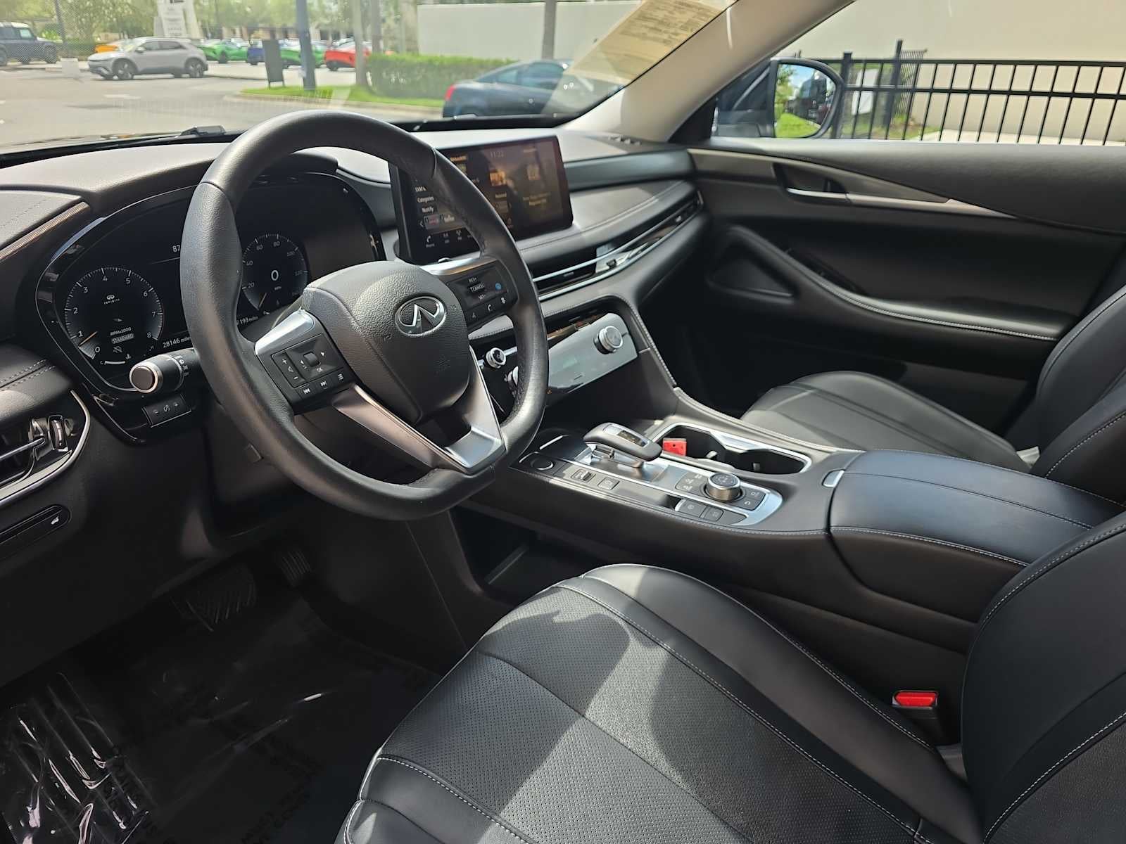 2023 INFINITI QX60 LUXE