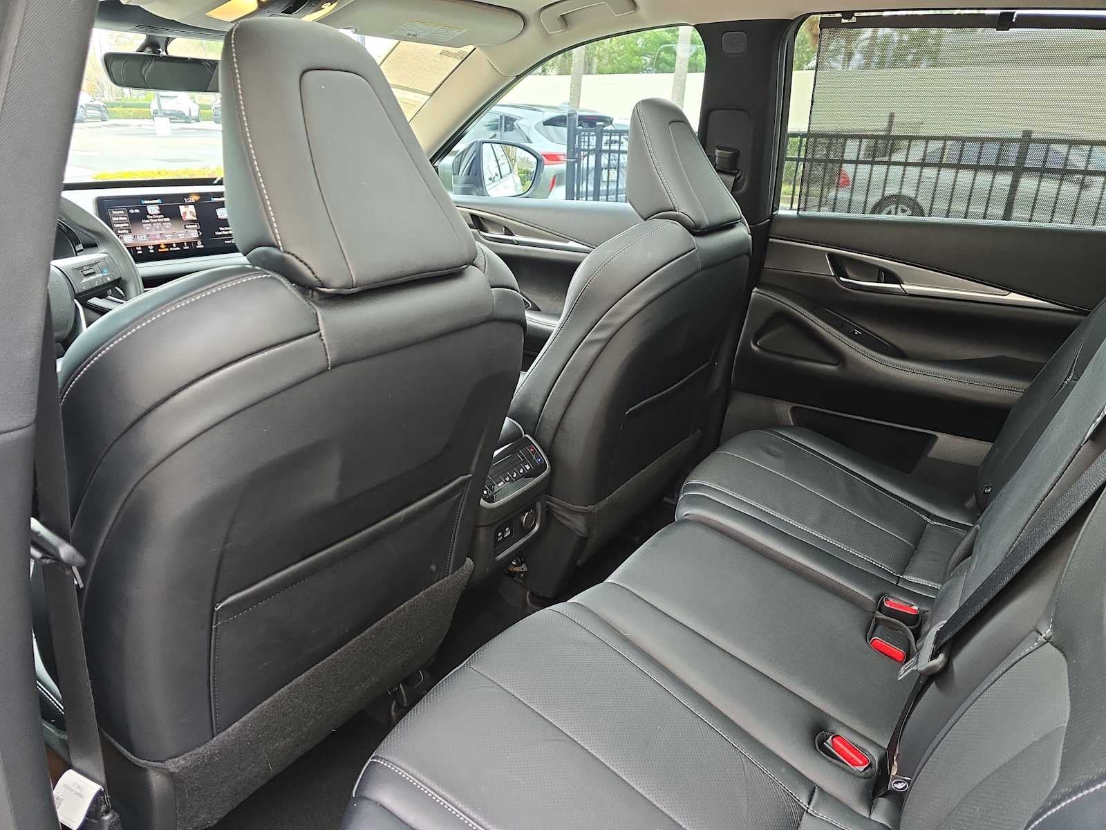 2023 INFINITI QX60 LUXE