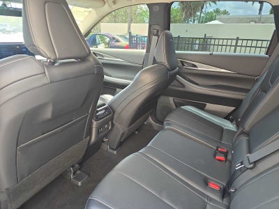 2023 INFINITI QX60 LUXE