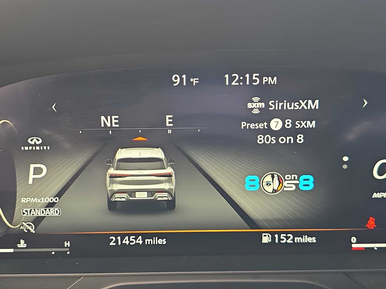 2023 INFINITI QX60 LUXE