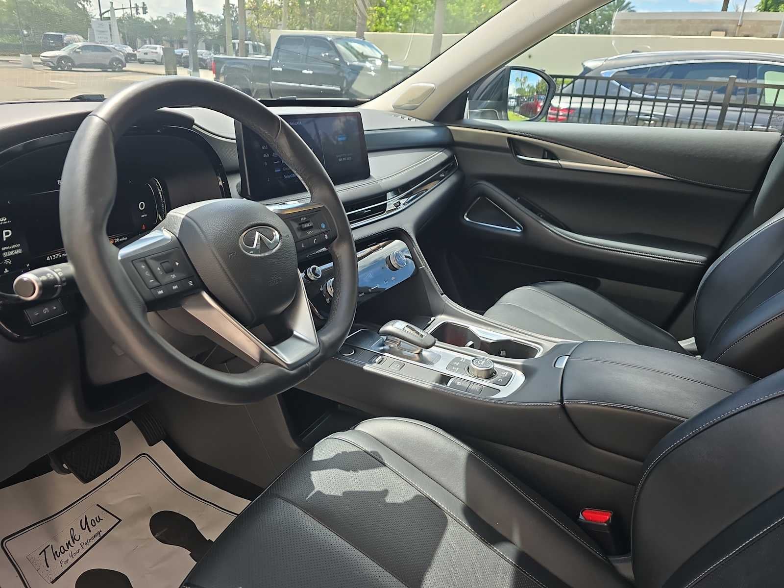 2023 INFINITI QX60 LUXE