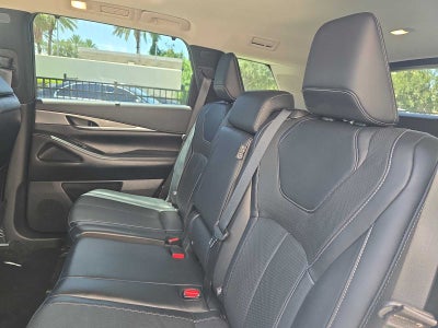 2023 INFINITI QX60 LUXE