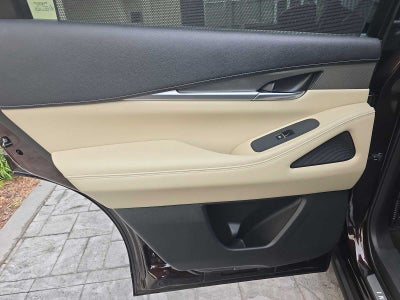 2022 INFINITI QX60 LUXE