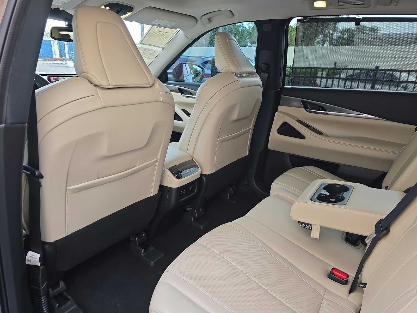 2022 INFINITI QX60 LUXE