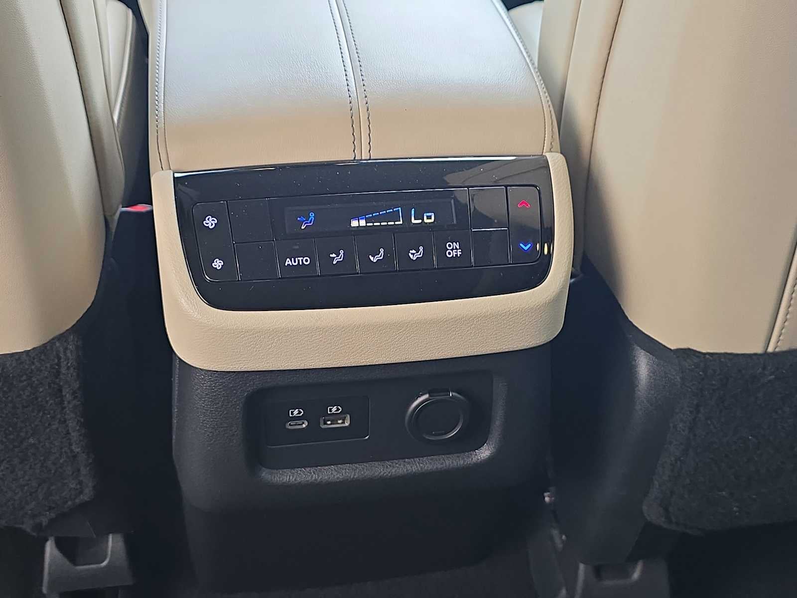 2022 INFINITI QX60 LUXE