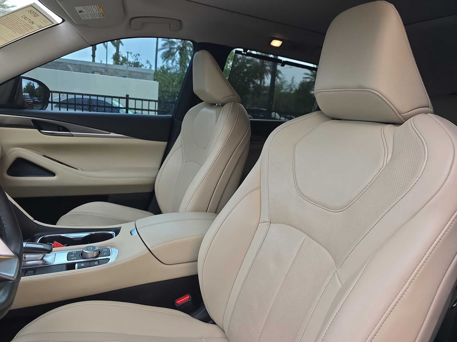 2022 INFINITI QX60 LUXE