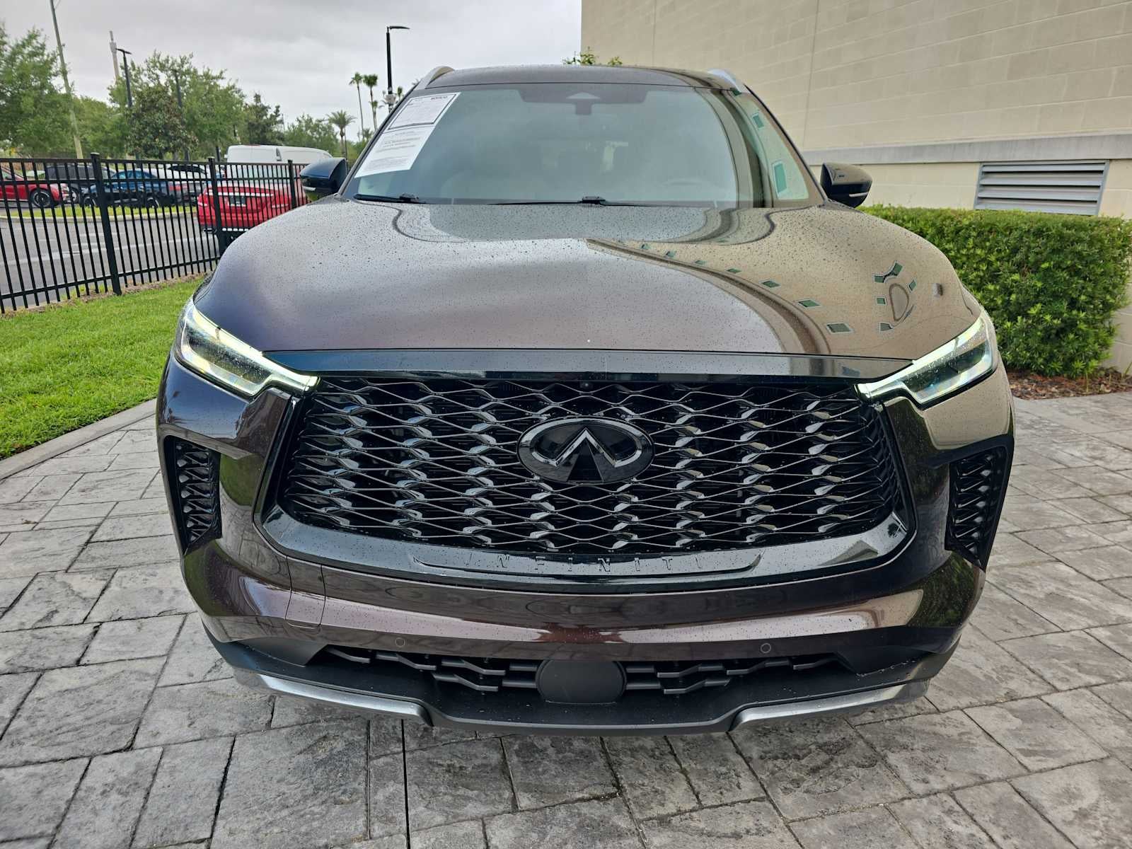 2022 INFINITI QX60 LUXE