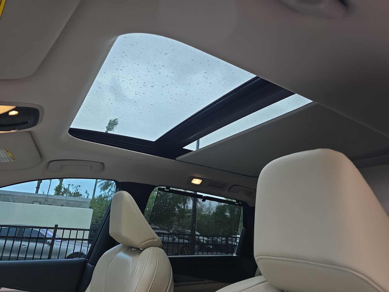 2022 INFINITI QX60 LUXE