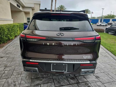 2022 INFINITI QX60 LUXE