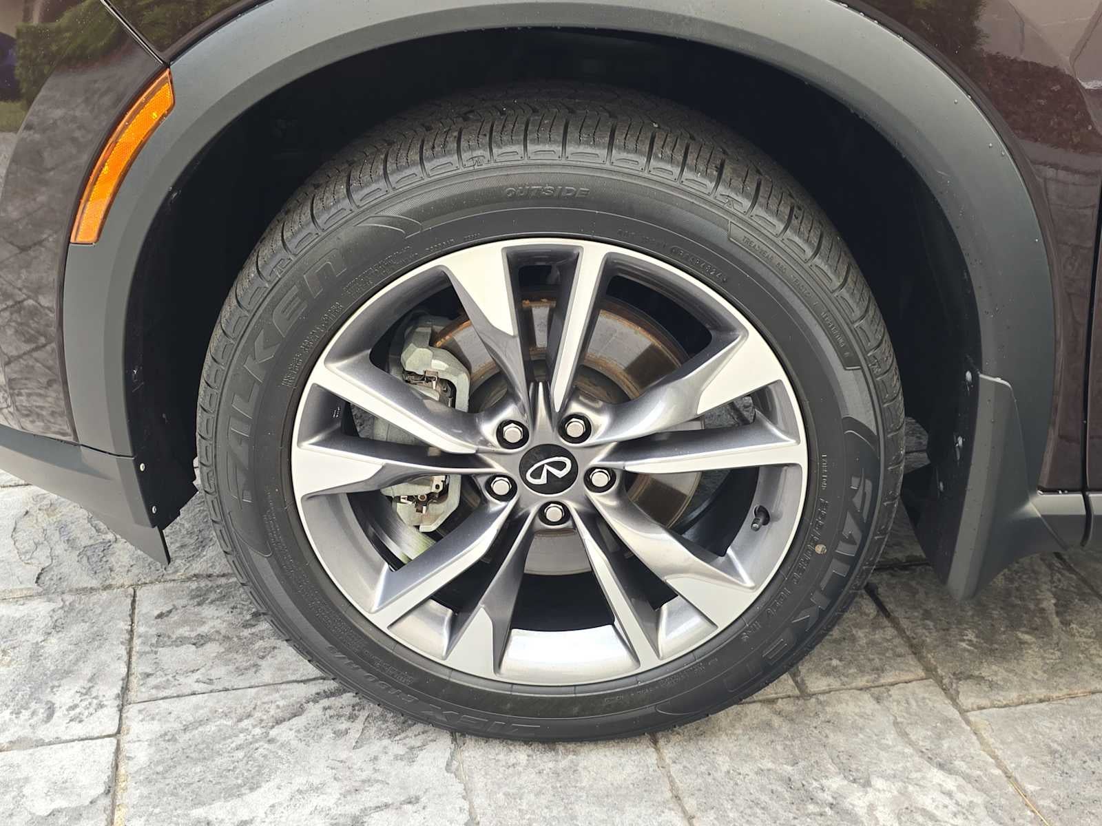 2022 INFINITI QX60 LUXE