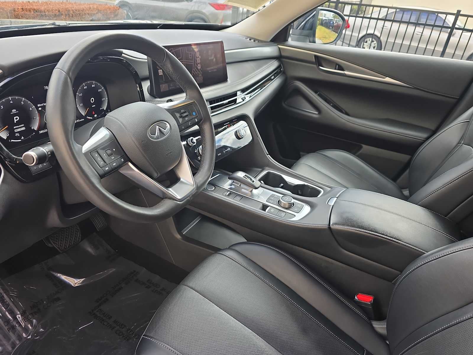 2023 INFINITI QX60 LUXE