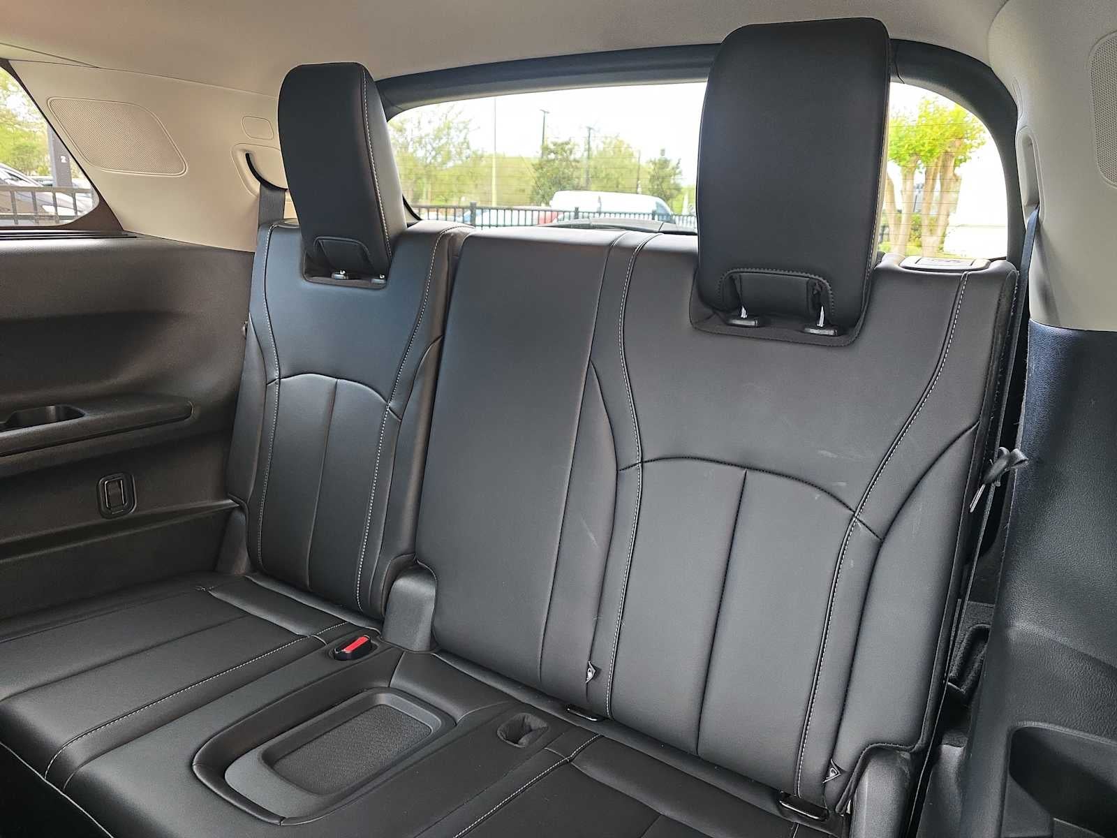 2024 INFINITI QX60 LUXE