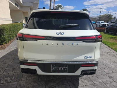 2023 INFINITI QX60 LUXE