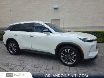 2023 INFINITI QX60 LUXE
