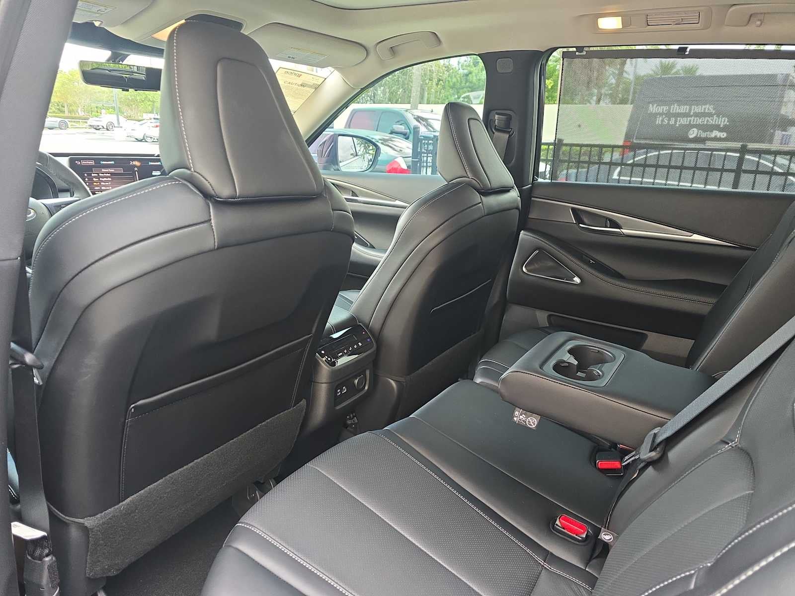 2024 INFINITI QX60 LUXE