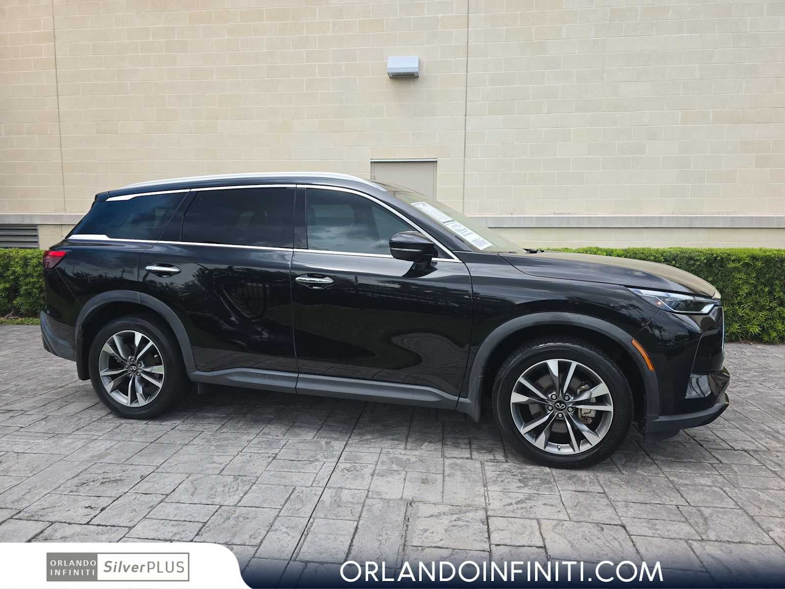 2023 INFINITI QX60