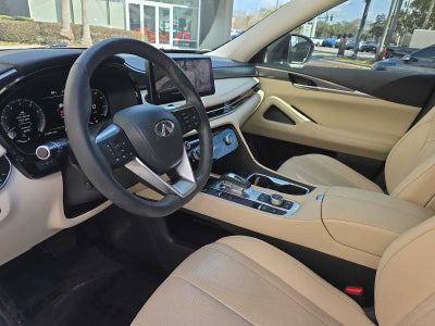 2023 INFINITI QX60 LUXE