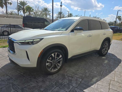 2023 INFINITI QX60 LUXE