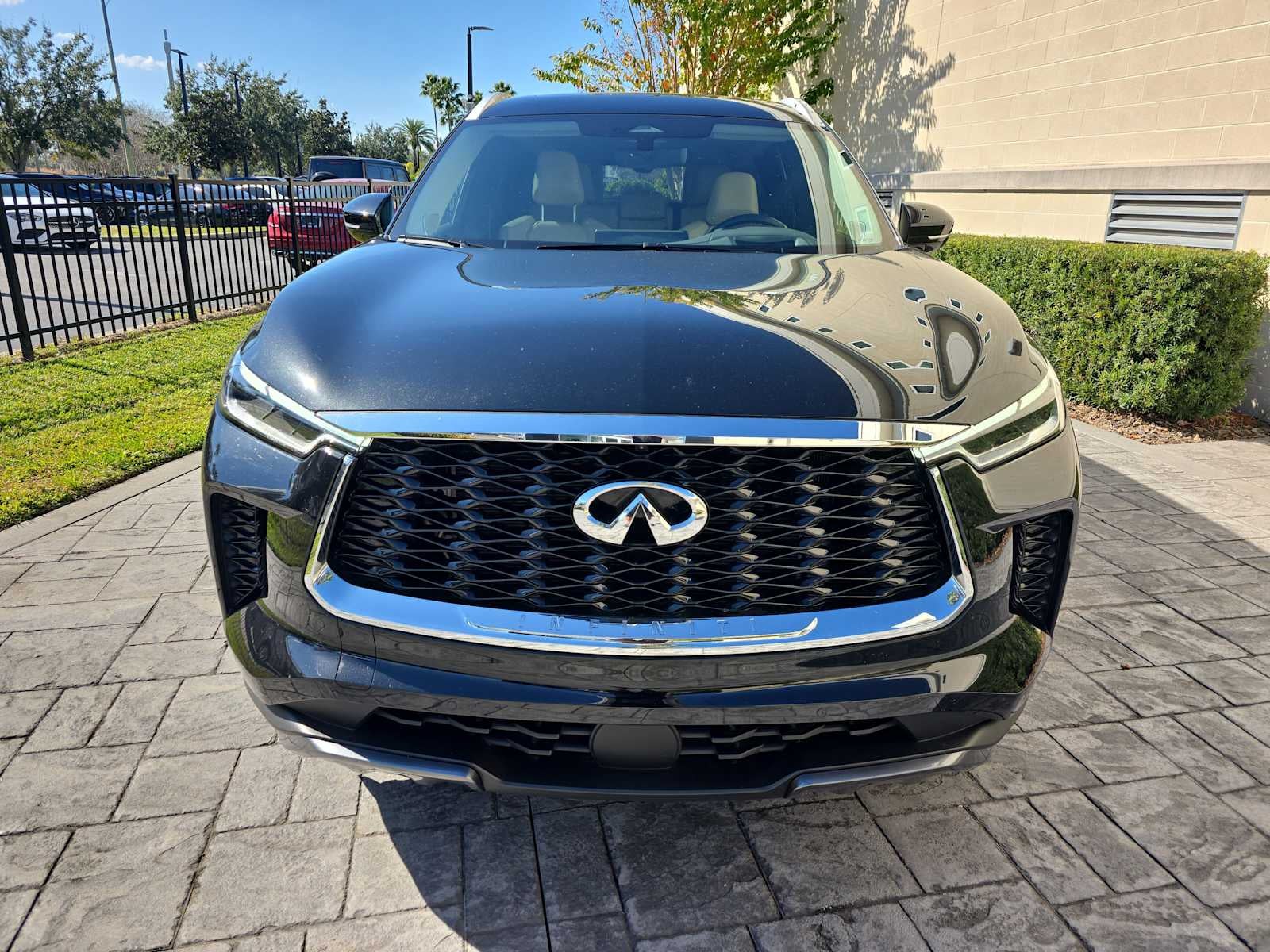 2023 INFINITI QX60 SENSORY