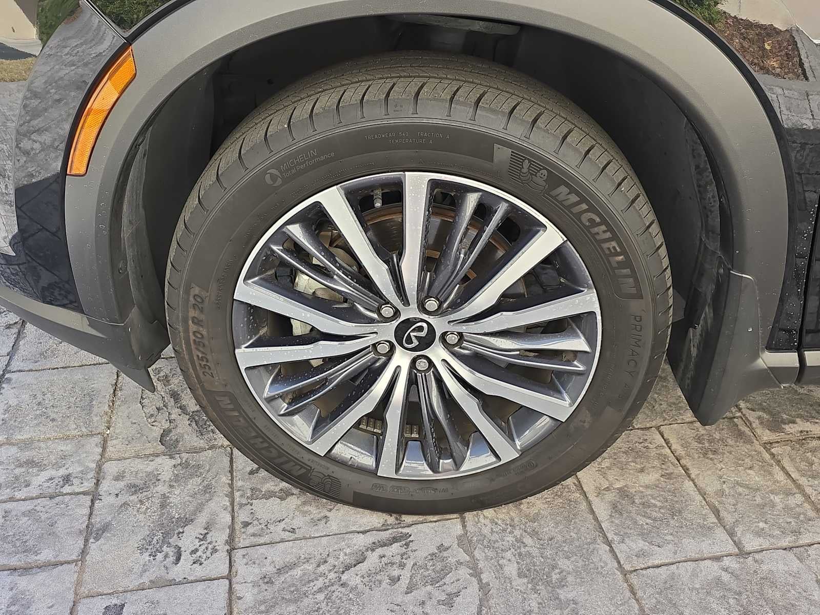 2023 INFINITI QX60 SENSORY