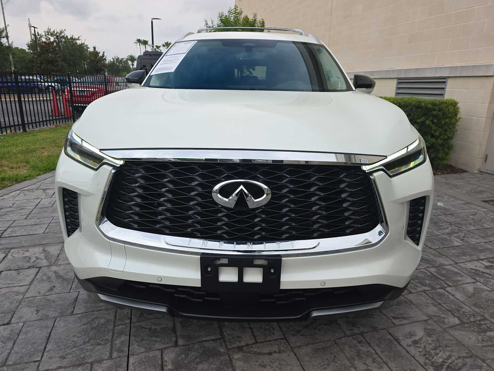 2023 INFINITI QX60 SENSORY