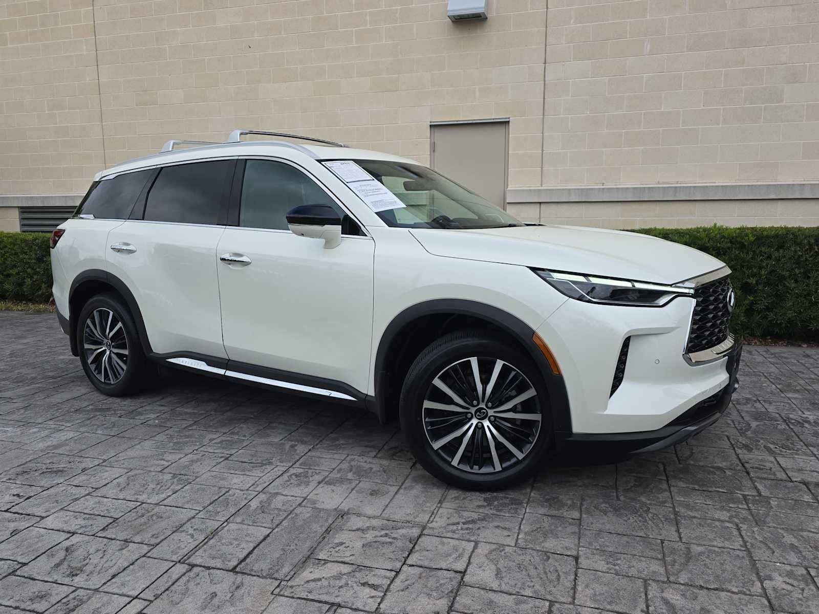 2023 INFINITI QX60 SENSORY