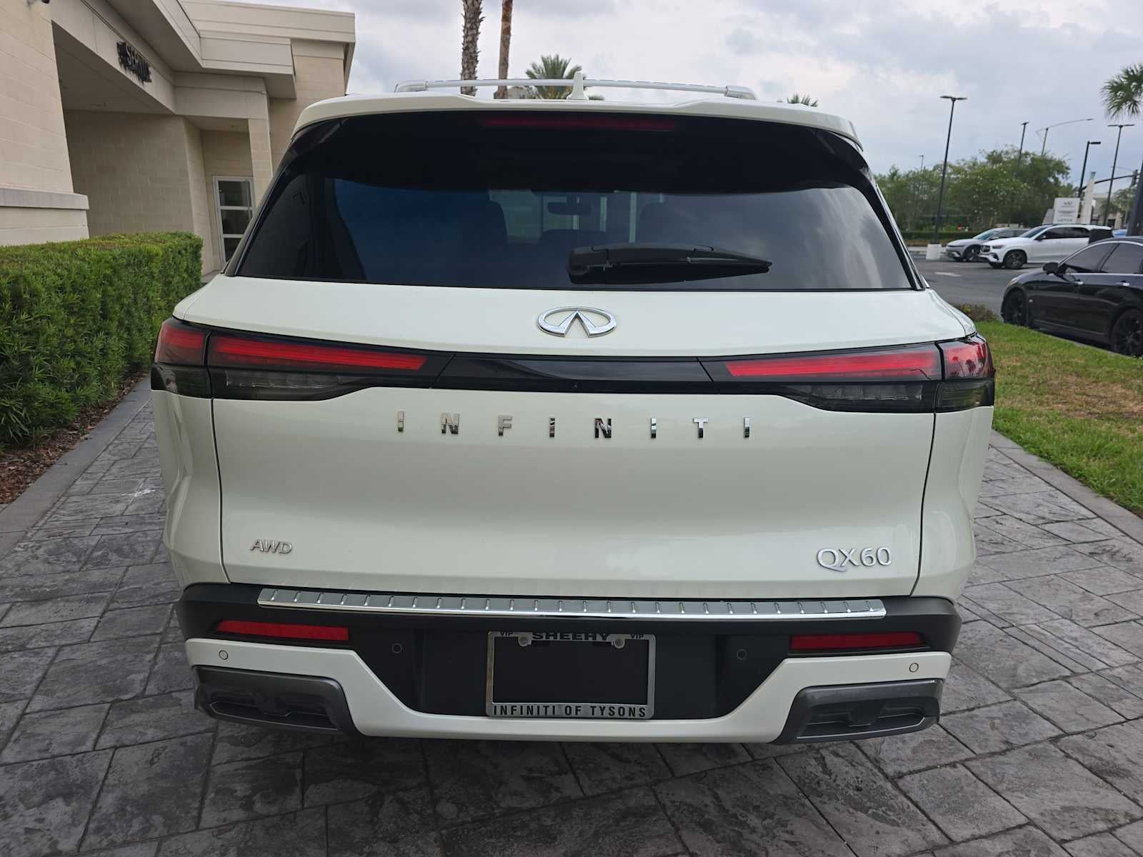 2023 INFINITI QX60 SENSORY