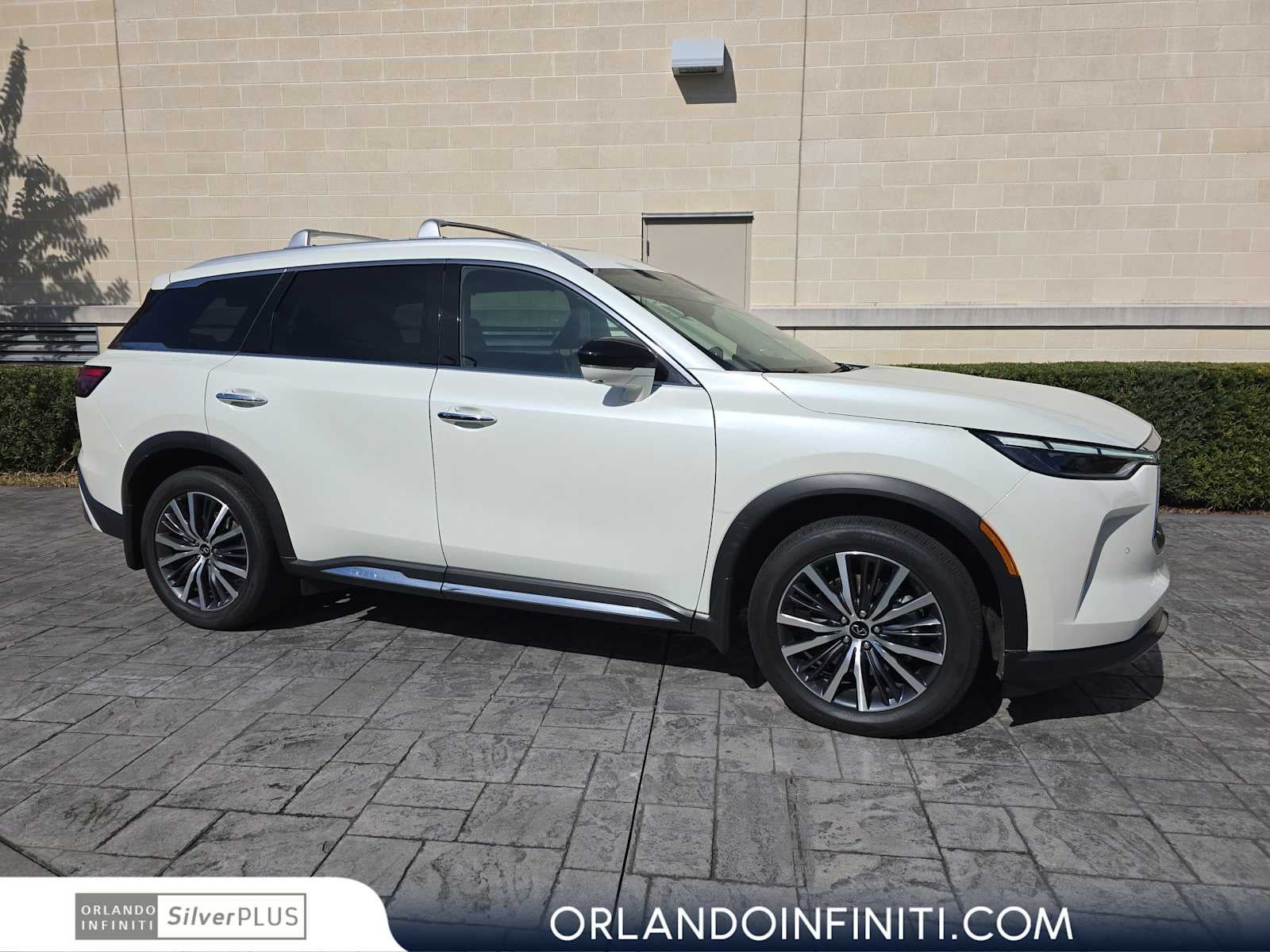 2024 INFINITI QX60 SENSORY
