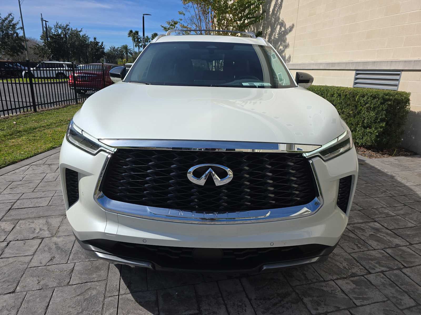 2024 INFINITI QX60 SENSORY