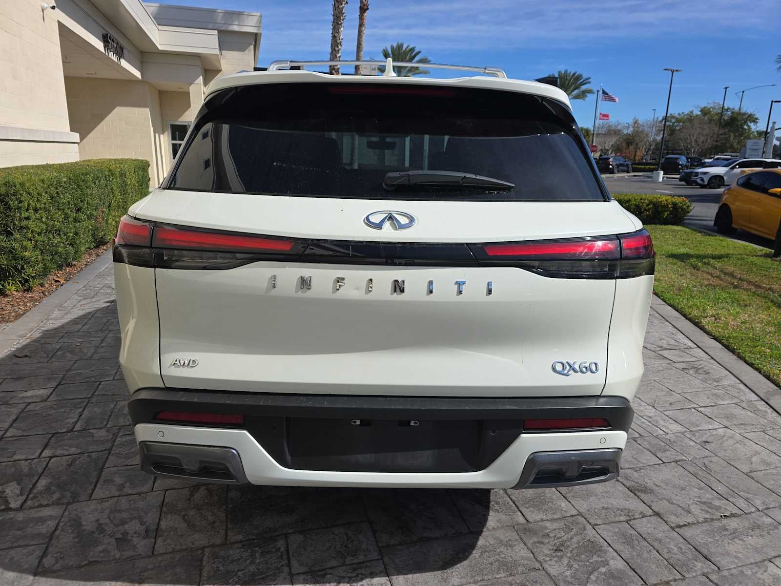 2024 INFINITI QX60 SENSORY