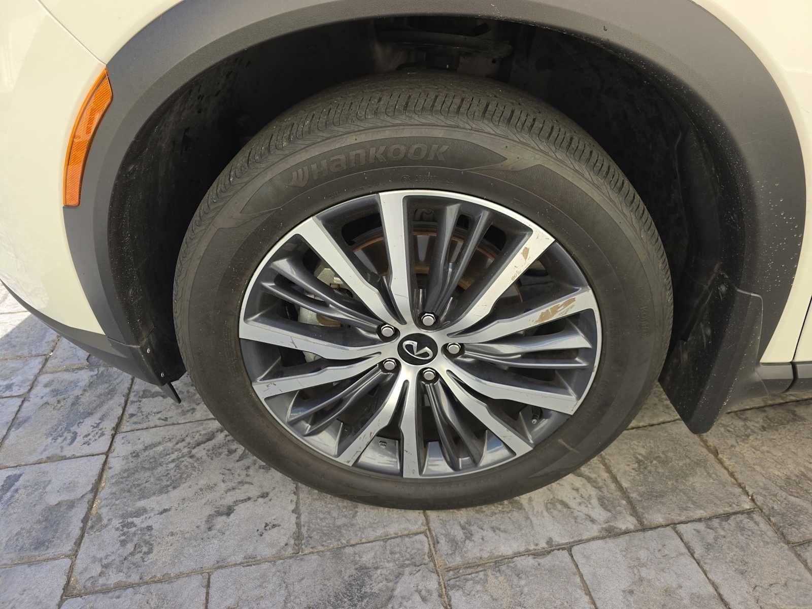 2024 INFINITI QX60 SENSORY