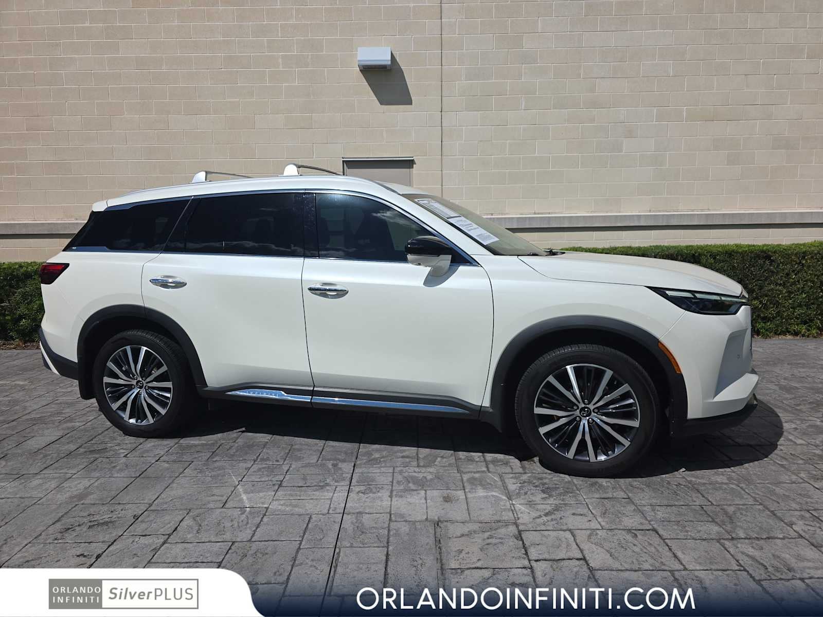 2023 INFINITI QX60
