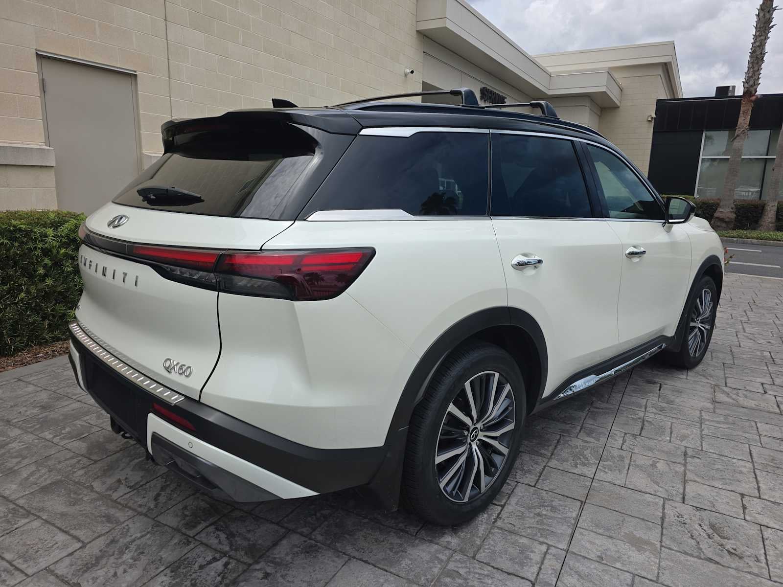 2024 INFINITI QX60 AUTOGRAPH