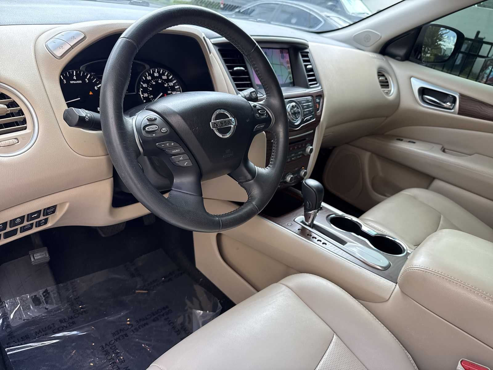 2017 Nissan Pathfinder Platinum