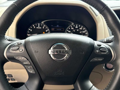 2017 Nissan Pathfinder Platinum