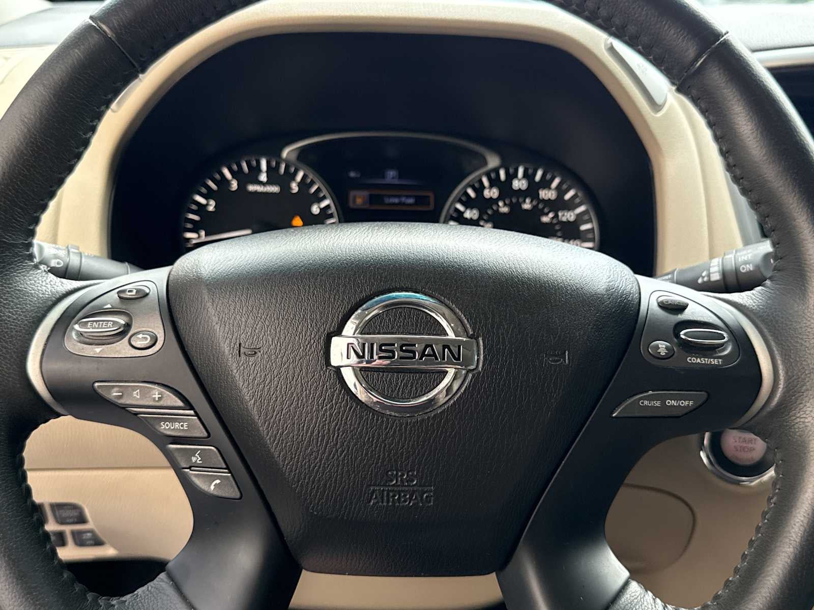 2017 Nissan Pathfinder Platinum
